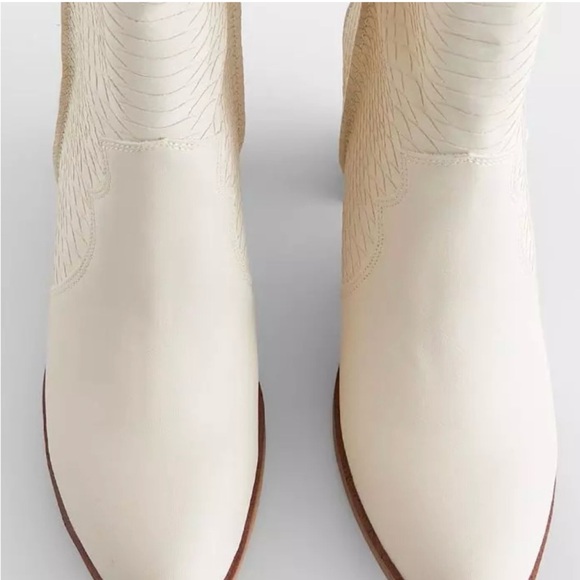 [MIA] Cindy Western Boot in Ivory - Picture 5 of 7